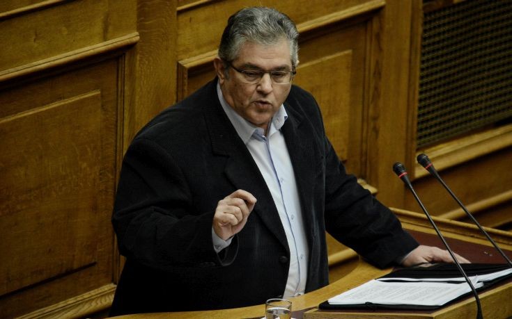Κουτσούμπας: ΝΔ και ΣΥΡΙΖΑ τσακώνονται ποιος θα κάτσει στο σβέρκο του λαού