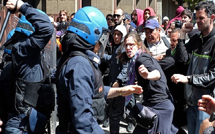 Ξύλο στην Ιταλία για τις καταλήψεις στέγης