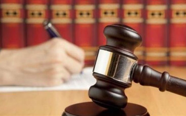 Αποχή ξεκινούν οι συμβολαιογράφοι – Αντιδρούν στο «ψηφιακό συμβόλαιο»