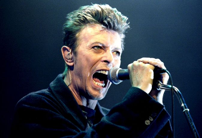 Μηνύματα θλίψης για τον David Bowie