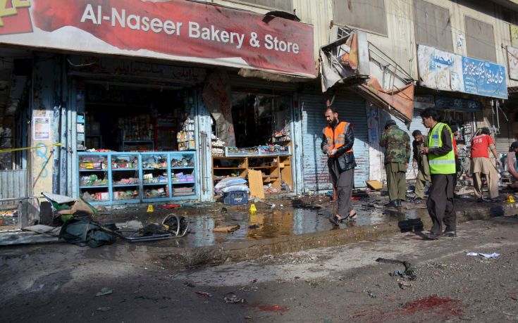 Αιματηρή επίθεση βομβιστή αυτοκτονίας στο Πακιστάν