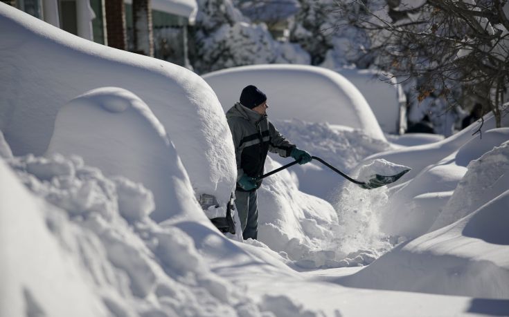 Σφοδρές χιονοπτώσεις πλήττουν τις δυτικές πολιτείες των ΗΠΑ