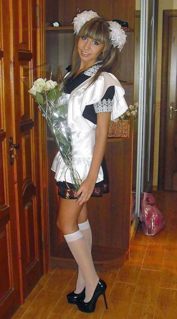 cute-russian-girls-in-sexy-school-uniforms-35