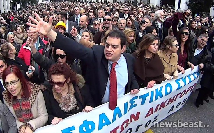 Παράταση ασφαλιστικών εισφορών ζητούν οι δικηγόροι