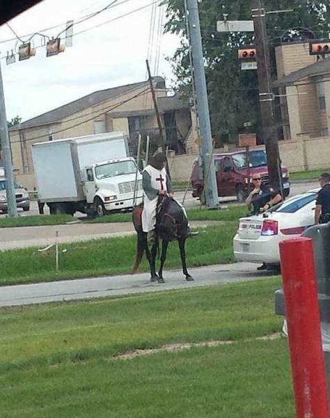 even_a_boring_daily_commute_sometimes_has_bizarre_moments_like_these_640_34