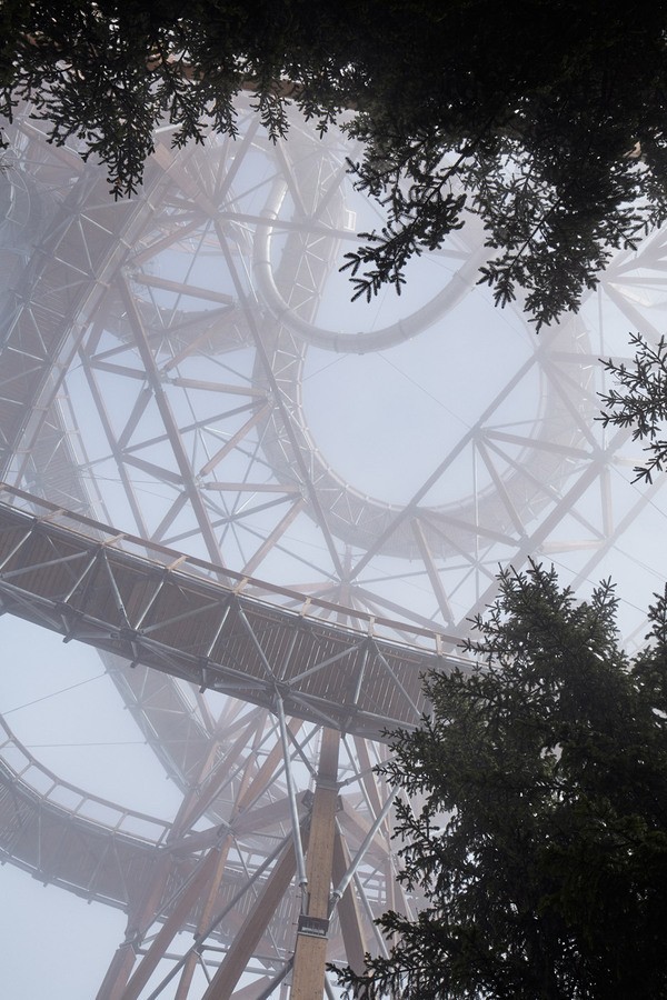 giant_slide_03 giant_slide_03