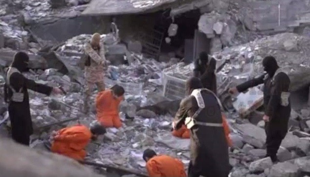 Γαλλόφωνος τζιχαντιστής σε βίντεο του ISIS με εκτελέσεις κρατουμένων