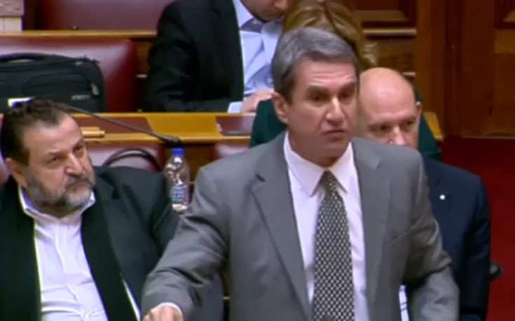 Άγρια κόντρα με προσωπικές επιθέσεις στη Βουλή μεταξύ Λοβέρδου και Παππά