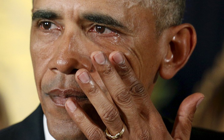 Τα δάκρυα του Ομπάμα για την οπλοκατοχή