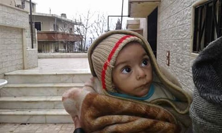 Φτάνει σε πόλεις και χωριά της Συρίας ανθρωπιστική βοήθεια