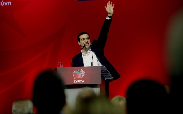 Τσίπρας: Δεν θα βάλουμε στο ίδιο σακί τα «μπλοκάκια» με τις «γραβάτες»