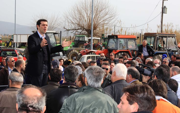 Όταν ο Τσίπρας επισκεπτόταν τα μπλόκα των αγροτών