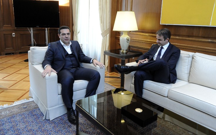 Οι ραγδαίες εξελίξεις στο προσφυγικό έφεραν τηλεφωνική επικοινωνία Τσίπρα &#8211; Μητσοτάκη