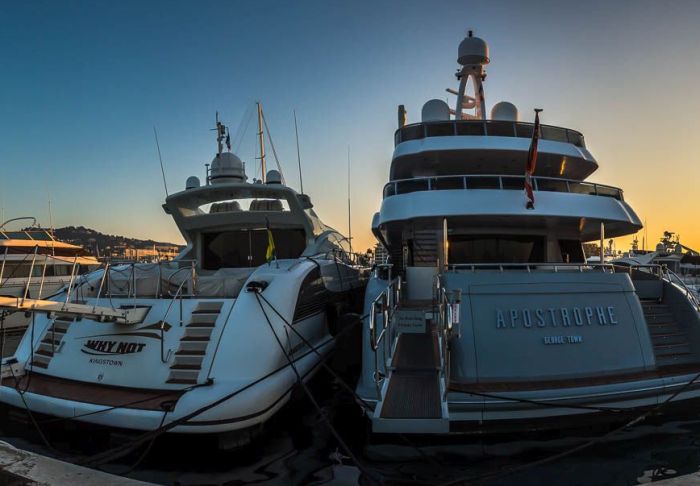 yacht_name_03 yacht_name_03