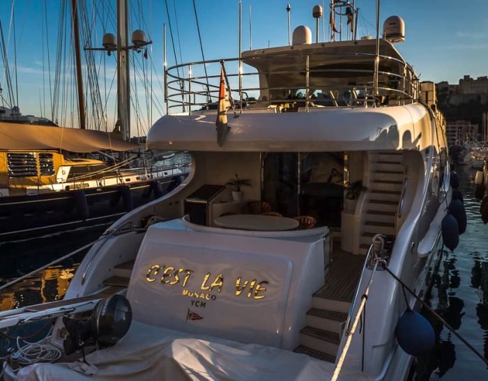 yacht_name_10 yacht_name_10