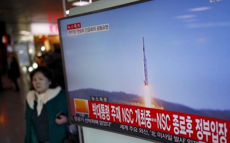 Η Βόρεια Κορέα εκτόξευσε πύραυλο