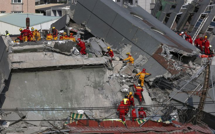 Κατέρρευσε ξενοδοχείο στην Ταϊβάν μετά τον σεισμό των 6,4 ρίχτερ