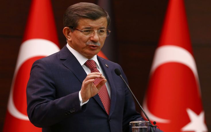 Ο Νταβούτογλου αμφισβητεί την εκεχειρία, εάν απειληθεί η τουρκική εθνική ασφάλεια