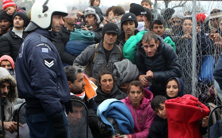 Κομισιόν: Η ροή προσφύγων συνεχίζεται από την ΠΓΔΜ
