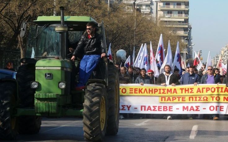 Δεν κάνουν βήμα πίσω οι αγρότες