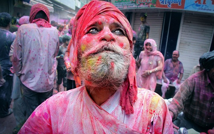 Το πολύχρωμο φεστιβάλ της Ινδίας