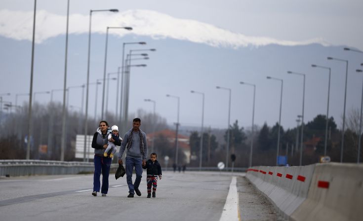 Η Βουλγαρία αναπτύσσει στρατό στα σύνορα για τους πρόσφυγες