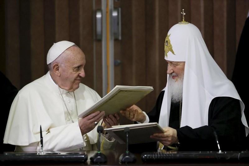 Πάπας Φραγκίσκος και πατριάρχης Κύριλλος: Οι χριστιανοί εξοντώνονται