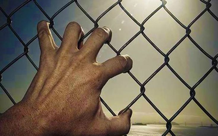 Απέδρασαν επικίνδυνοι κακοποιοί κάτω από τη μύτη της Αστυνομίας