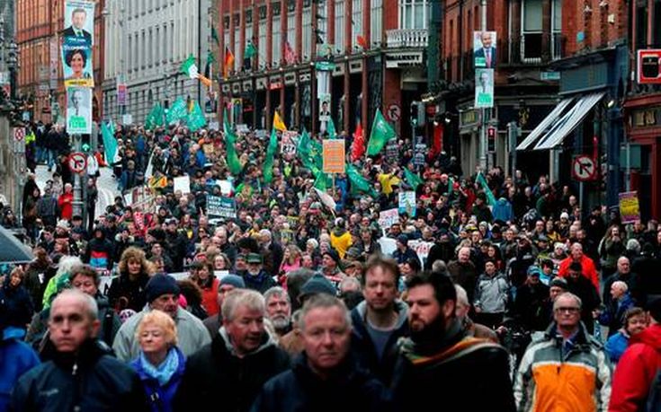 Διαδήλωση στην Ιρλανδία κατά των μέτρων λιτότητας