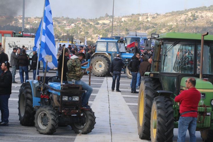 Αποφασίζουν τη μορφή των κινητοποιήσεών τους οι κρητικοί αγρότες