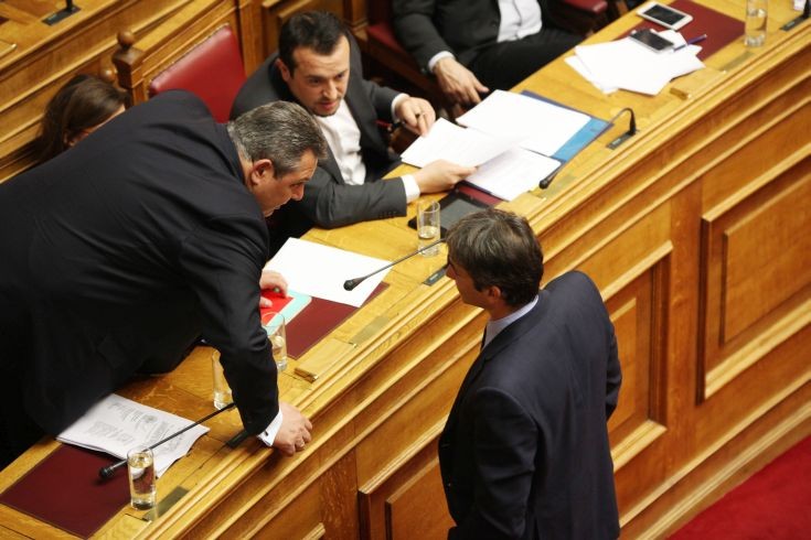 Καμμένος σε Μητσοτάκη: Εσύ με τον εξωγήινο να το δεις με έναν ειδικό