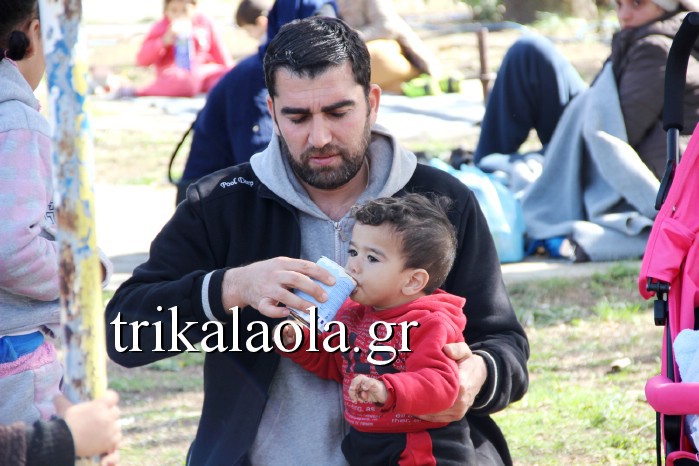 Εγκλωβισμένοι πρόσφυγες στα Τρίκαλα