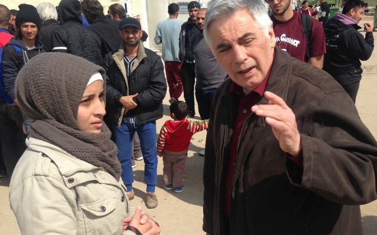 Πελεγρίνης: Μείζον αίτημα των προσφύγων είναι το άνοιγμα των συνόρων