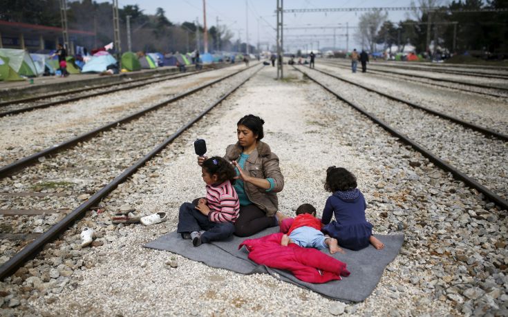 Ευρωπαϊκό Λαϊκό Κόμμα: Ανίκανη η Ελλάδα να επεξεργαστεί γρήγορα τις αιτήσεις ασύλου
