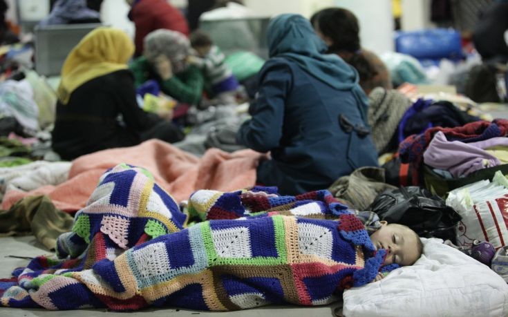 Οι πρόσφυγες ευχαριστούν τους Έλληνες για την ανθρωπιά τους
