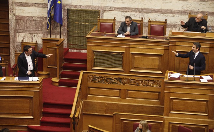 Ο καβγάς Τσίπρα &#8211; Μητσοτάκη για το σκάνδαλο των εκβιασμών