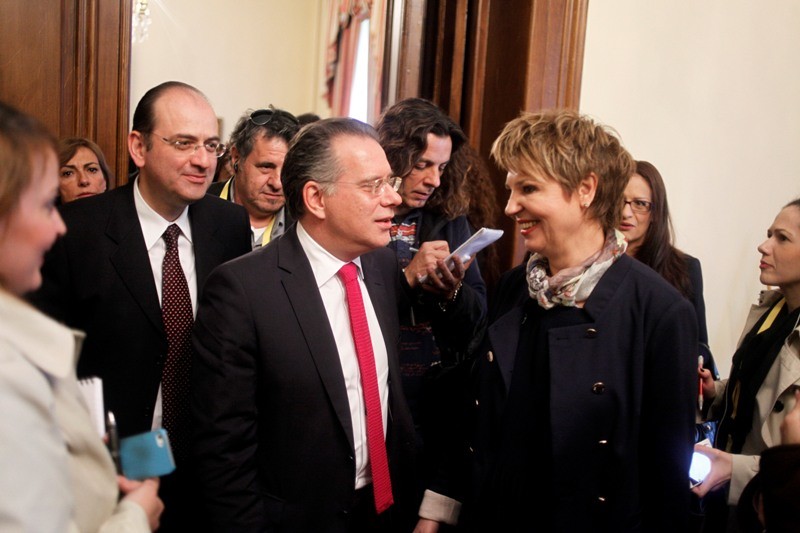 Διαδικτυακός «πόλεμος» Κουμουτσάκου – Γεροβασίλη για τα σύνορα