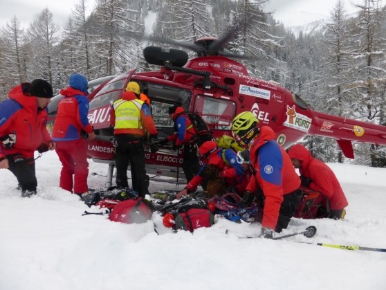 Δύο νεκροί από χιονοστιβάδα που καταπλάκωσε σκιέρ στην Ιταλία
