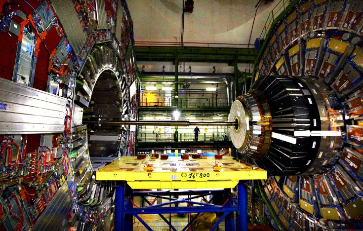 Ανοίγει και πάλι ο μεγάλος επιταχυντής του CERN