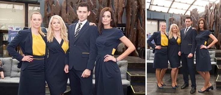 Υπάλληλοι του αεροδρομίου με τις νέες στολές σε πρώτη παρουσίαση