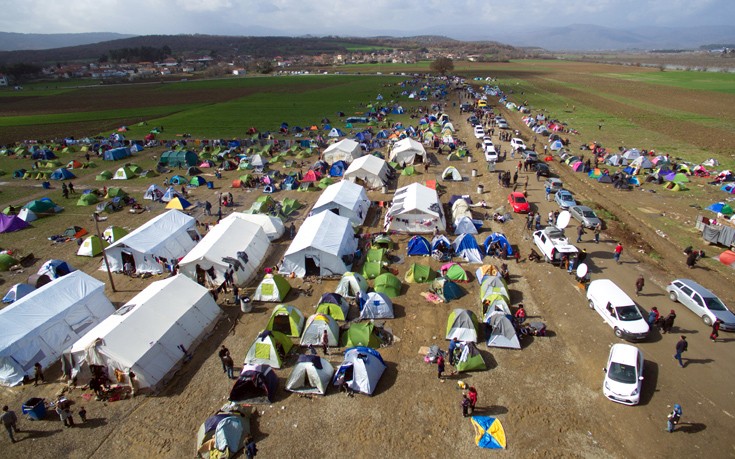 Την επιστροφή 308 μεταναστών στην Τουρκία επιβεβαίωσε η Κομισιόν