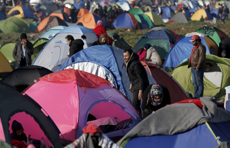 Εγκλωβισμένοι στον καταυλισμό της Ειδομένης 10.000 άνθρωποι