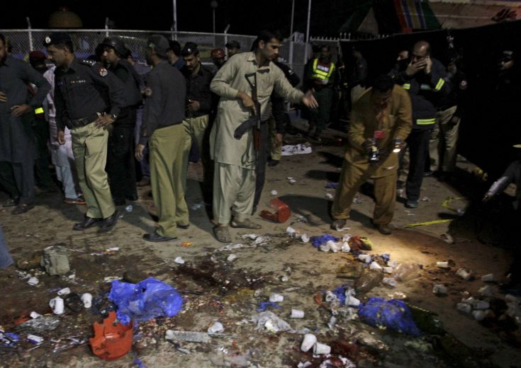 Το Πακιστάν θρηνεί 65 νεκρούς