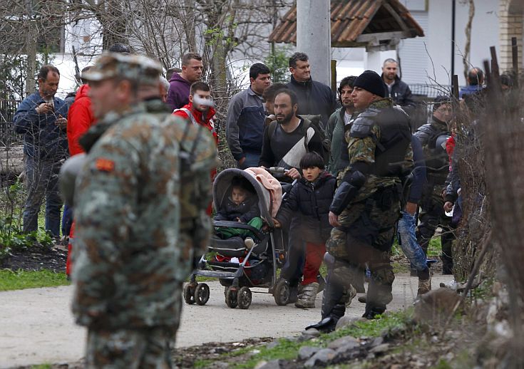 Περίπου 600 -700 πρόσφυγες εισήλθαν παράνομα στα Σκόπια