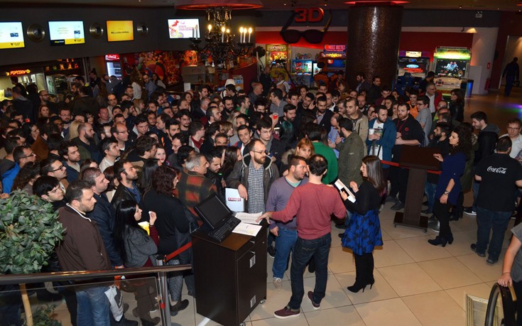 Επίσημη πρεμιέρα του «Batman v Superman» από τη Nova και την Tanweer