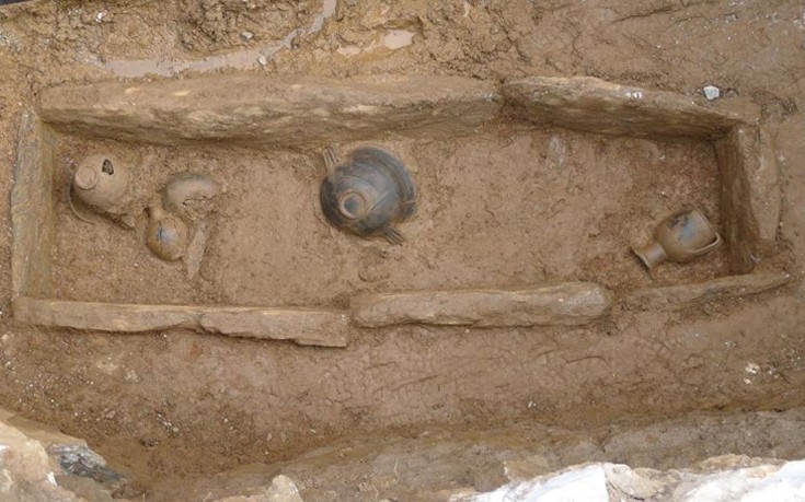 Τάφος του 8ου π.Χ. αιώνα με κοσμήματα βρέθηκε στη Λέσβο