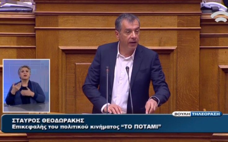 Θεοδωράκης: Κ. Τσίπρα, γίνατε ο πρωθυπουργός του λαϊκισμού
