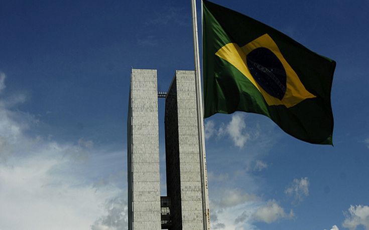 Βαθαίνει η πολιτική κρίση στη Βραζιλία