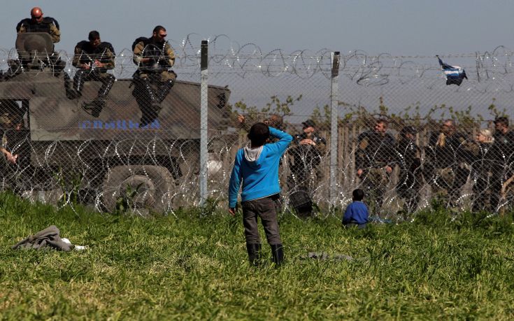 Δεκαέξι Σύροι από την Ειδομένη πέρασαν πεζοί στην Αλβανία