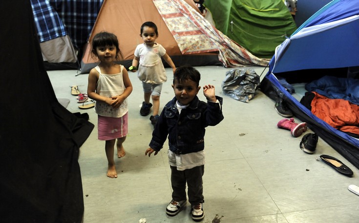 Ό,τι ισχύει και στις υπόλοιπες δομές ζητούν οι πρόσφυγες του Ελληνικού